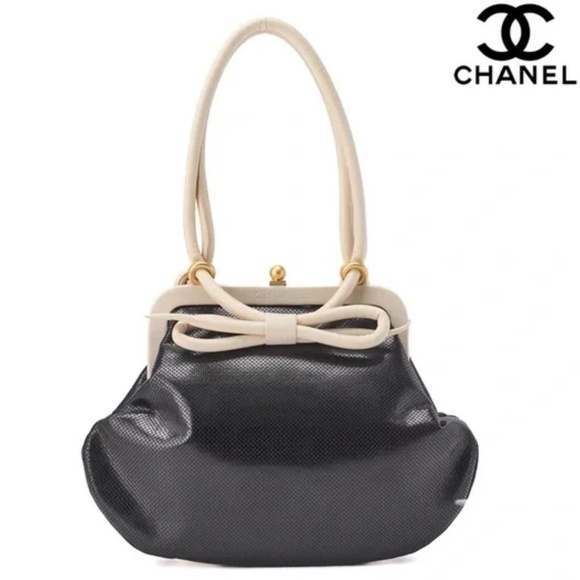 CHANEL PERFORATED KISS TOP CLOSURE BOW BLACK HANDBAG - Picture 1 of 14